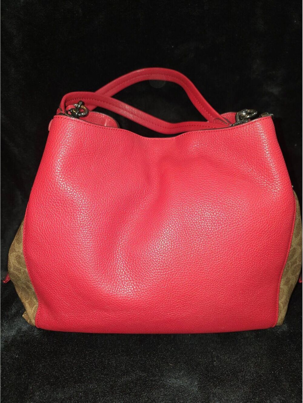 8. 2019 Coach Dalton 31 Shoulder Bag Red/Gunmetal